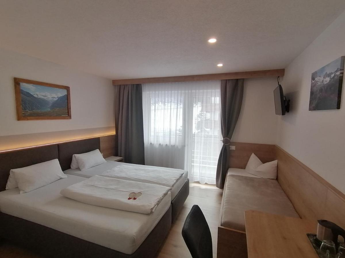 Gaestehaus Holaus Майрхофен Экстерьер фото