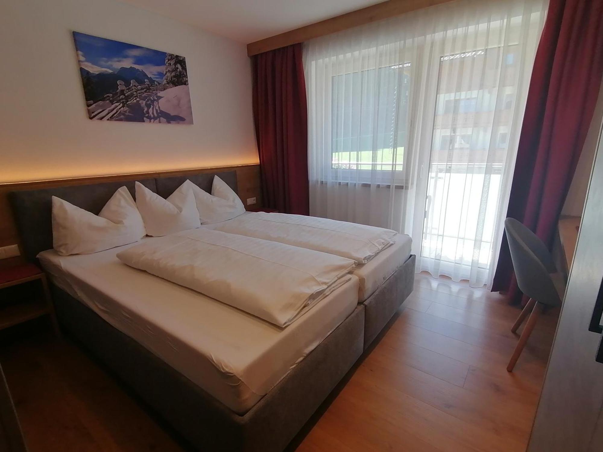 Gaestehaus Holaus Майрхофен Экстерьер фото