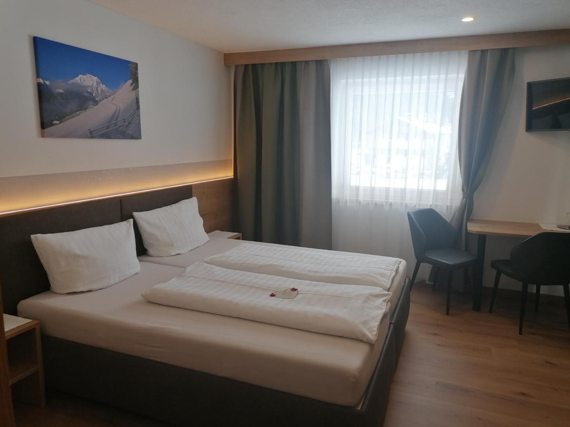 Gaestehaus Holaus Майрхофен Экстерьер фото