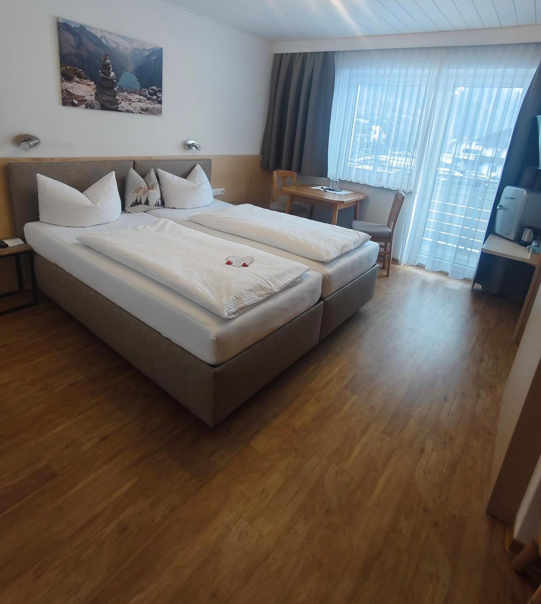 Gaestehaus Holaus Майрхофен Экстерьер фото