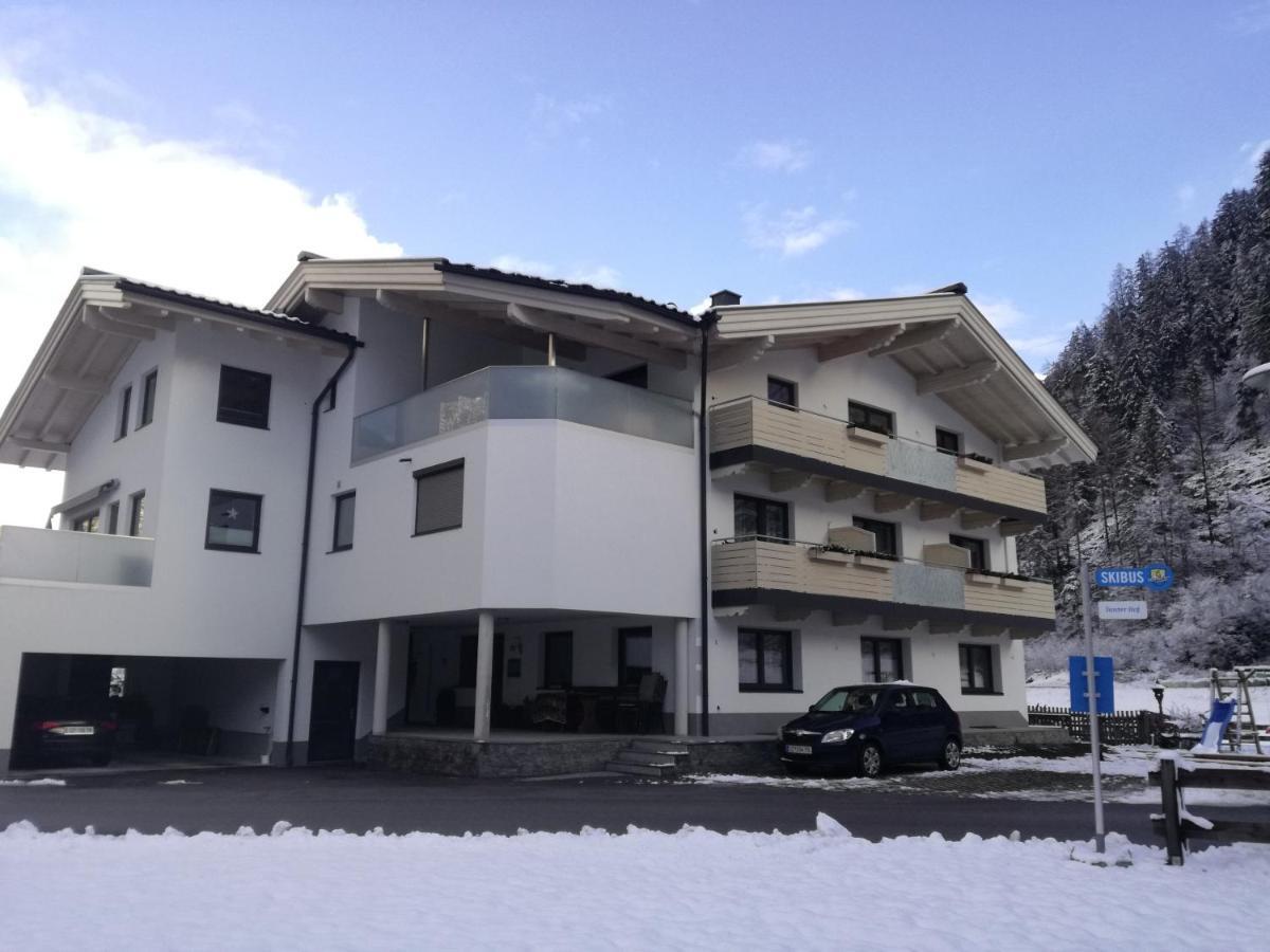 Gaestehaus Holaus Майрхофен Экстерьер фото